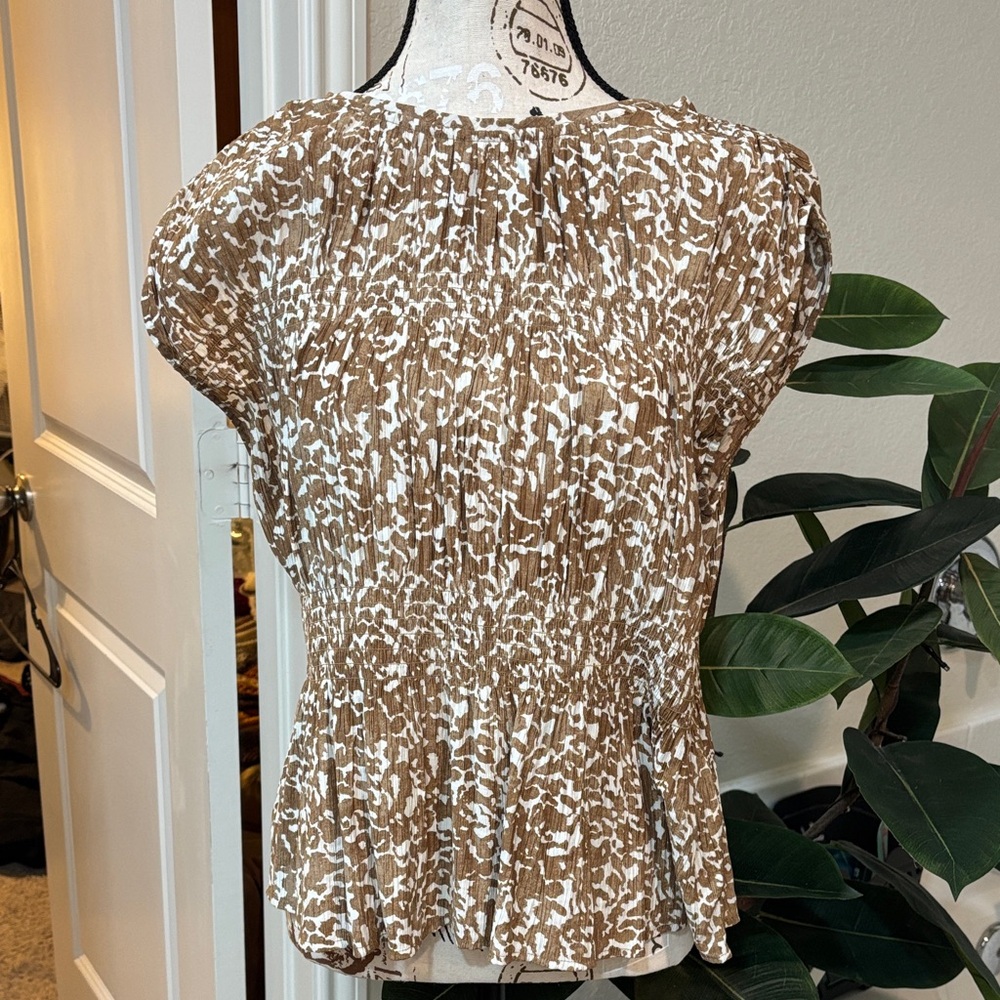 Universal Thread Brown and White Blouse